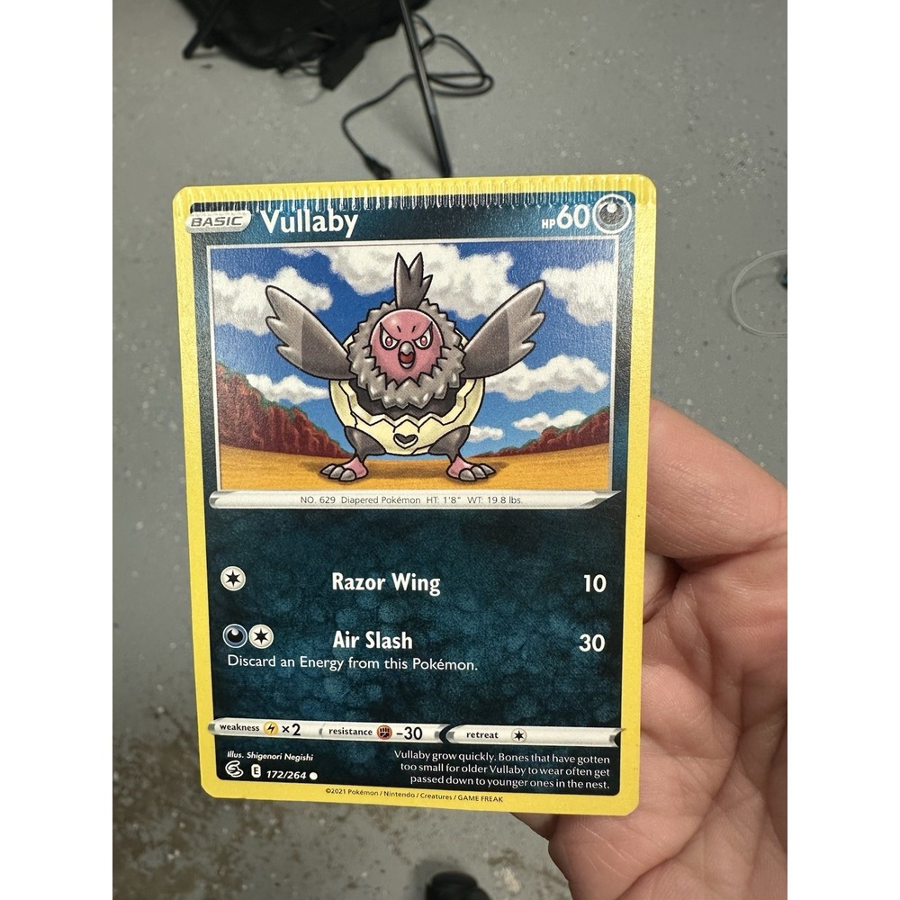 Vullaby 172/264 HUGE CRIMP ERROR!! SWSH08: Fusion Strike Pokemon TCG Hp / DMG